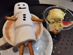 -HUG·拥抱咖啡(郑州宝龙广场店)