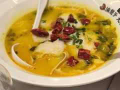 -渝是乎酸菜鱼(龙旗购物中心店)