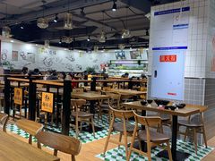 大堂-杨国福麻辣烫