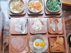 -银米·云南传统过桥米线(双廊黑金冠店)