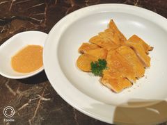 盐焗鸡-汤城小厨•粤菜•靓汤(苏州街店)