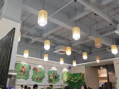 大堂-胡须哥网红竹筒菜