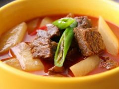 萝卜烧牛腩-重庆万豪中餐厅·Man Ho