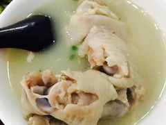 -雷祖芳老妈蹄花店