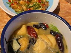 -喝丢一只鞋海鲜烧烤·海肠捞饭(东关街店)