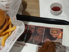 -The Habit Burger Grill 哈比特汉堡(爱琴海店)