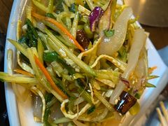 -万里闯关东铁锅炖菜馆(高新旗舰店)