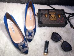 -Manolo Blahnik(置地广场店)