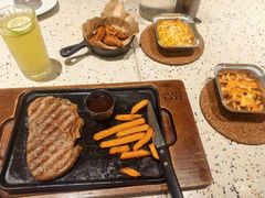 -必胜客(观海路店)