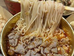 -鹤江桥·红油牛肉粉(SKP店)
