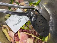 -周良天山牛杂城(天山路总店)
