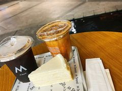 -M Stand(上海人民广场来福士店)