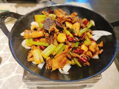 干锅牛杂-华盛园卷子王农家菜水库鱼