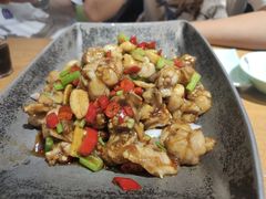 干锅牛蛙-老妈私房鱼头(欧洲城店)