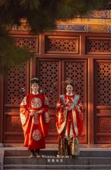 -喜爱高定婚纱摄影