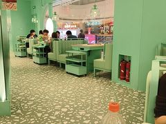 -季季红火锅(柳州城中万达二店)