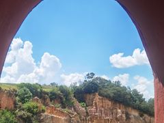 -彩色沙林风景区