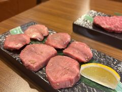 上等牛舌-炼火烤肉店