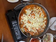 -亲昵春川鸡排(韩国美食街店)