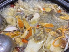 -菌之家·专业纯野生菌火锅·特色炒菌
