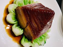 金牌扣肉配玉米饼-杭州西子湖四季酒店·金沙厅