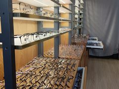 -优医视平价眼镜蔡司依视路折扣工厂店(德胜门店)