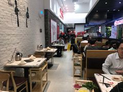大堂-为什么牛潮汕牛肉火锅(万胜广场店)