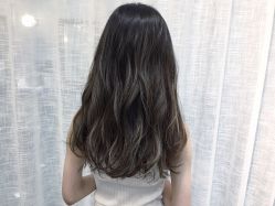 -HAIR HERE造型