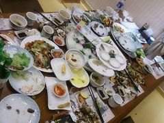 -青瓦餐厅·生鱼片·韩园烤肉(西塔店)