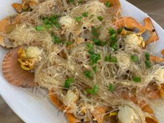蒜蓉粉丝蒸扇贝-明记海鲜大排档(巽寮湾店)