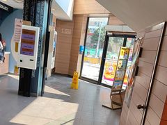 -麦当劳(乳山路店)