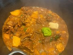 -山河屯铁锅炖·非遗东北菜(南山店)