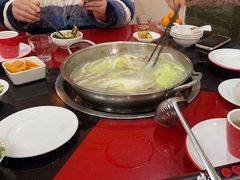 -烧哥美蛙肥肠鱼火锅·十五年社区店