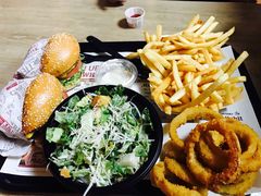 -The Habit Burger Grill 哈比特汉堡(复兴soho店)