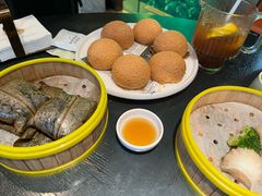 -蝴蝶里·粤菜·点心(滨江龙湖店)