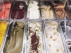 -VENCHI 闻绮(上海佛罗伦萨小镇店)