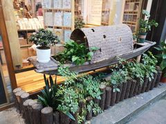 -猫的天空之城概念书店(杭州南宋御街店)