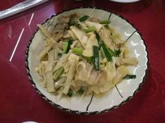 炒鲜笋-生态苑农庄(十里画廊遇龙河店)