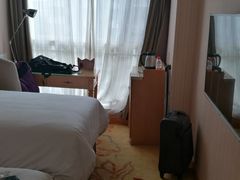 -维也纳酒店(成都春熙路李家沱地铁站店)