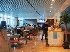 -筠咖啡西餐厅(上海国展宝龙丽筠酒店)