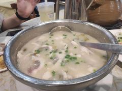 浓汤浸脆肉鲩片-禄源公·老莞诚饭店