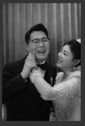 -都市丽人婚纱摄影