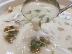 特色鱼头汤-常州花鸟园酒店(西太湖品牌优选店)