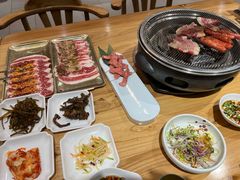 -青瓦餐厅·生鱼片·韩园烤肉(西塔店)