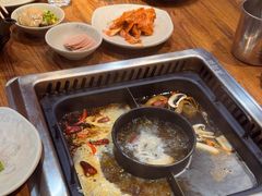 -吴氏老牌坊云南鱼豆花火锅店(通江街店)