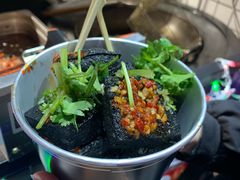 -黑色经典臭豆腐·湖南特产(步行街店)