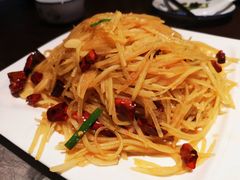 土豆丝-江边渔村(双井店)