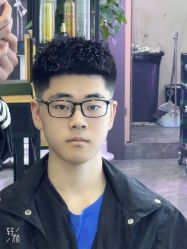 -藤野造型烫染·漂发