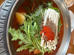 -喇喇排骨火锅·传统韩式脊骨汤(望京西园总店)