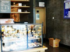 面包甜点陈列柜-星巴克(太原茂业天地店)